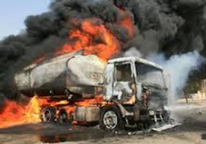 38 Years Old Man Die In Kano Fuel Tanker Accident 38 Years Old Man Die In Kano Fuel Tanker Accident